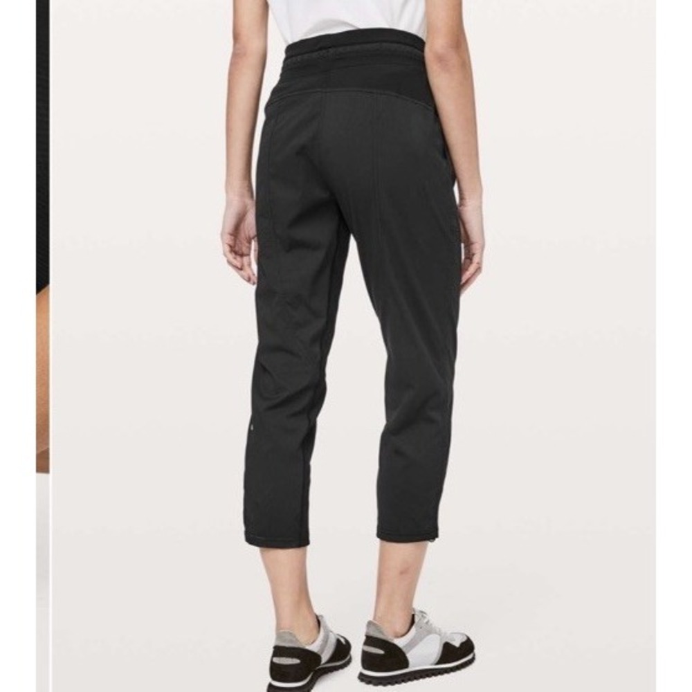 Lululemon Dance Studio Crop *25" Size 4 Black - Picture 4 of 13